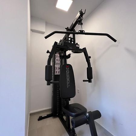 הרקליון Modern Apartment Close To Airport With Gym And Bbq מראה חיצוני תמונה